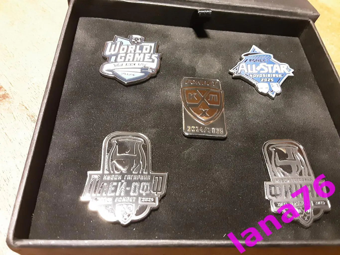 Значки Официальная коллекция КХЛ 2024-25