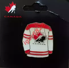 Хоккей Знак Значок Сборная Канада Canada Team джерси, белая форма, вид 1.