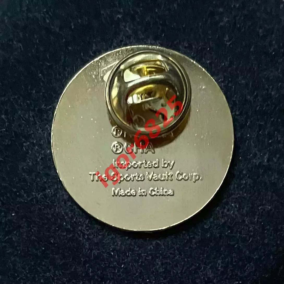 Хоккей Знак Значок Олимпийская сборная Канада 2002. Золотая медаль Canada Team 3