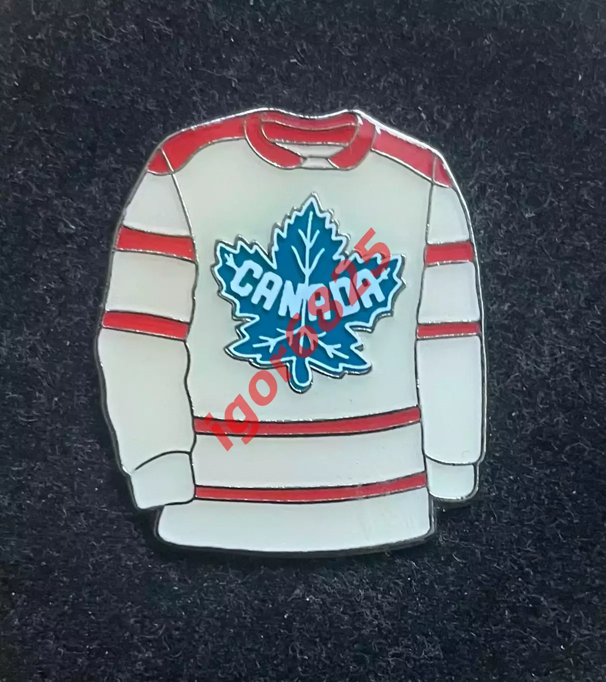 Хоккей Знак Значок Сборная Канада Canada Team джерси, белая форма, вид 3. 2