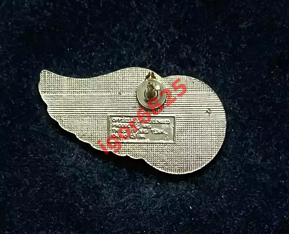 Хоккей Знак Значок Детройт Ред Уингз НХЛ Detroit Red Wings NHL размер 2,9х1,5 см 1