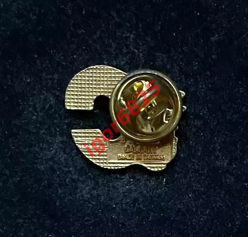 Хоккей. Знак Значок Калгари Флэймз НХЛ Calgary Flames NHL размер 1,6х2 см 2