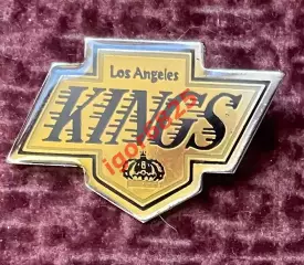 Знак Значок Лос-Анджелес Кингз НХЛ Los Angeles Kings NHL 1992 Большой 4,5х3 см
