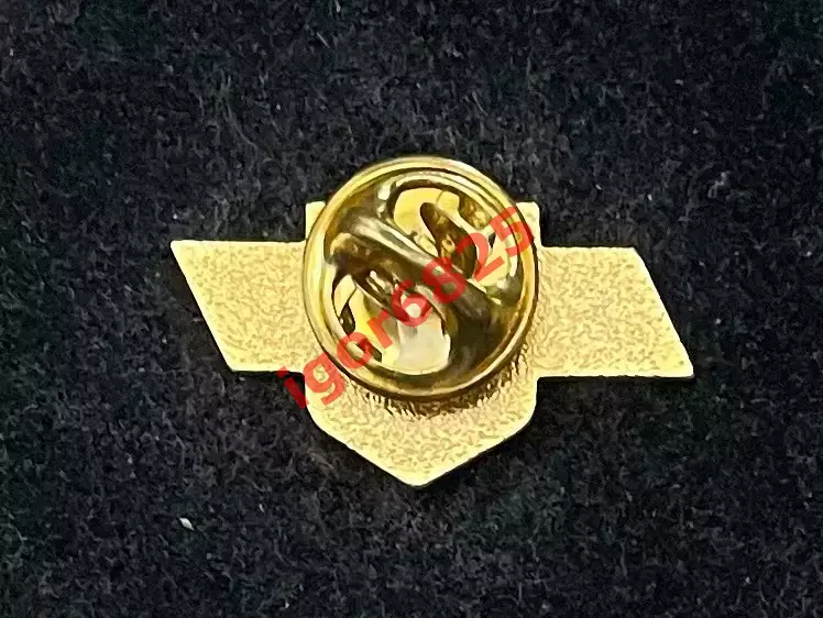 Знак Значок Лос-Анджелес Кингз НХЛ Los Angeles Kings NHL, размер 2,7х1,5 см 3