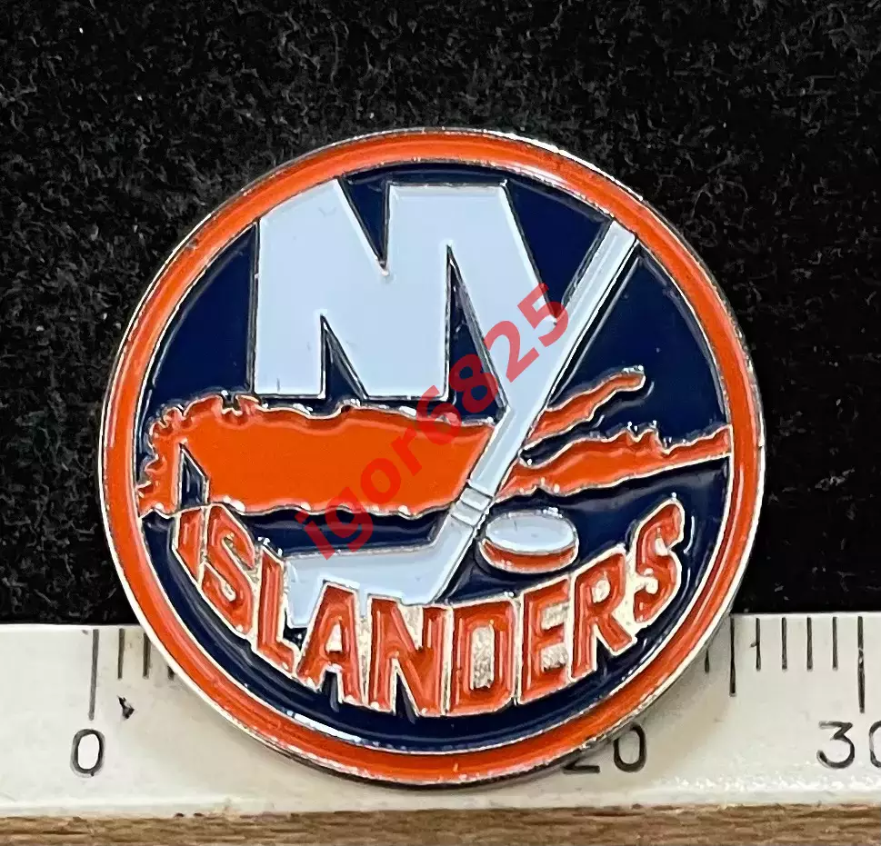 Хоккей. Знак Значок Нью-Йорк Айлендерс НХЛ New York Islanders NHL размер 2,6 см. 4
