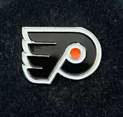 Знак Значок Филадельфия Флайерз НХЛ Philadelphia Flyers NHL, размер 2,6х1,8 см.