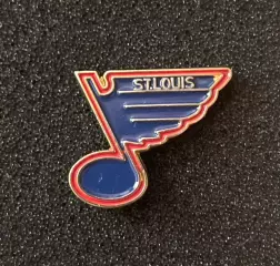 Хоккей. Знак Значок. Сент-Луис Блюз НХЛ. St. Louis Blues NHL, размер 1,9х1,6 см.