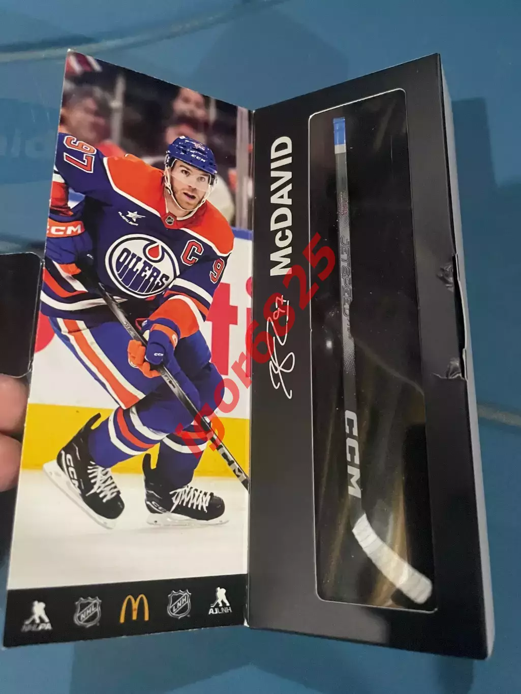 Хоккей, набор с клюшкой Connor McDavid из серии McDonald's NHL Star Sticks 2026 7