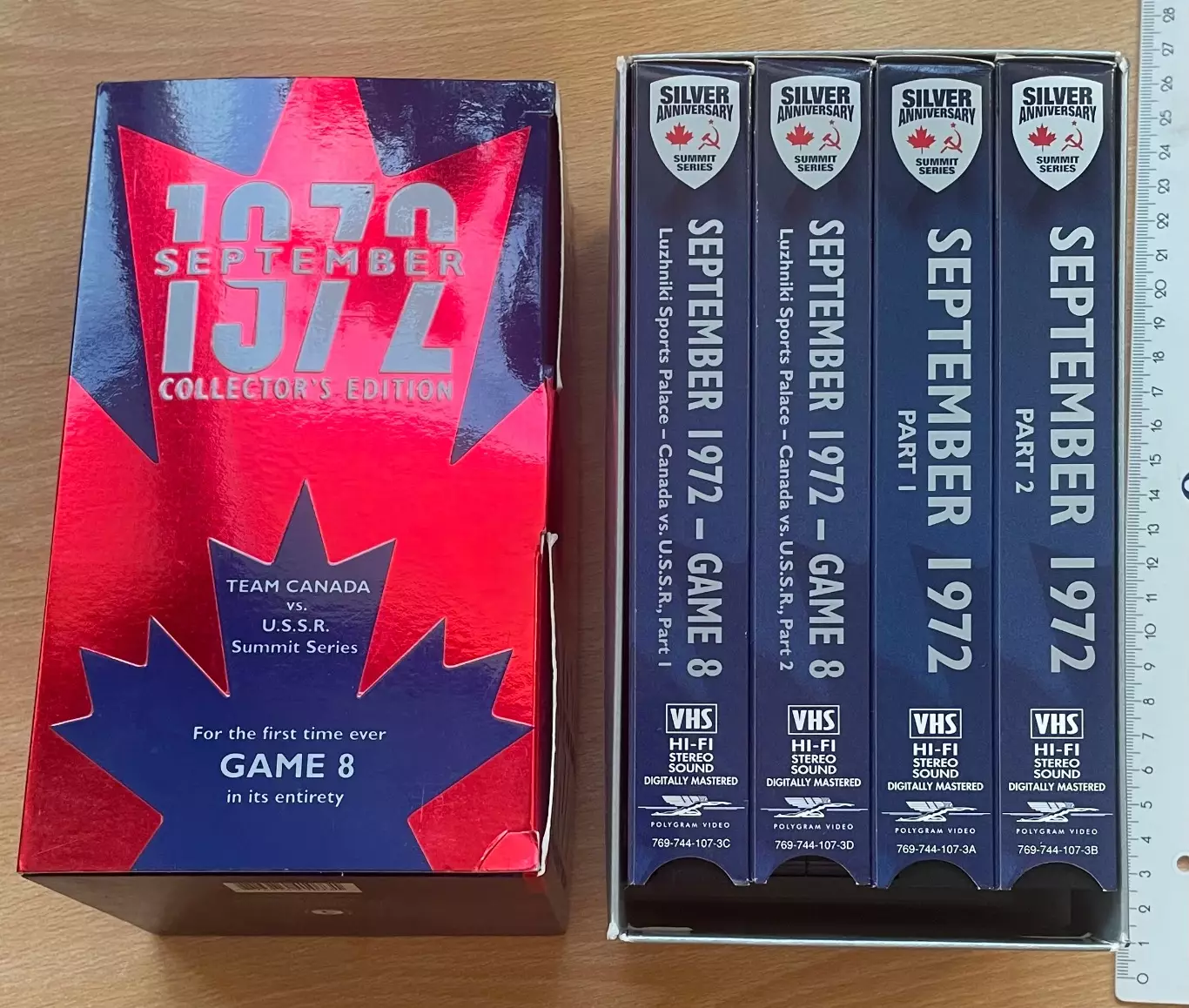 Хоккей. Коллекционное издание 4 видео кассеты с матчей Канада - СССР 1972 1