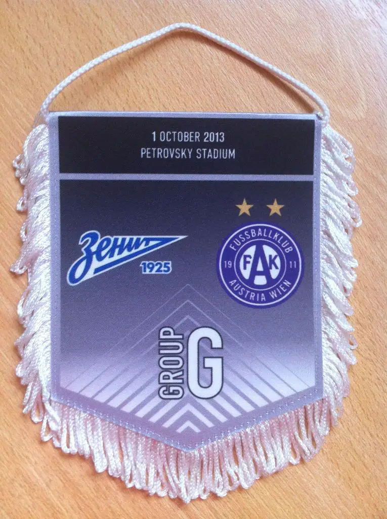 Вымпел Зенит - Аустрия Вена. 1 октября 2013 года. Лига Чемпионов 2013/2014 года.