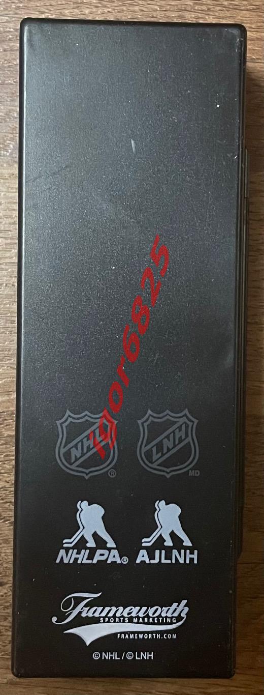 Хоккей Хеллебайк CONNOR HELLEBUYCK №37 набор с клюшкой Tim Hortons 2020-21, NHL 5