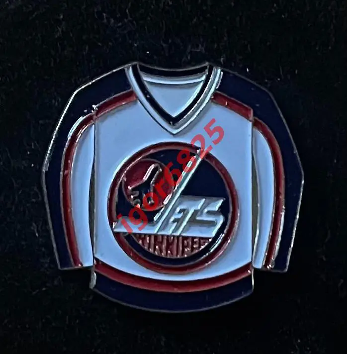 Хоккей. Знак Значок. Виннипег Джетс НХЛ. Winnipeg Jets NHL серия игровые джерси.