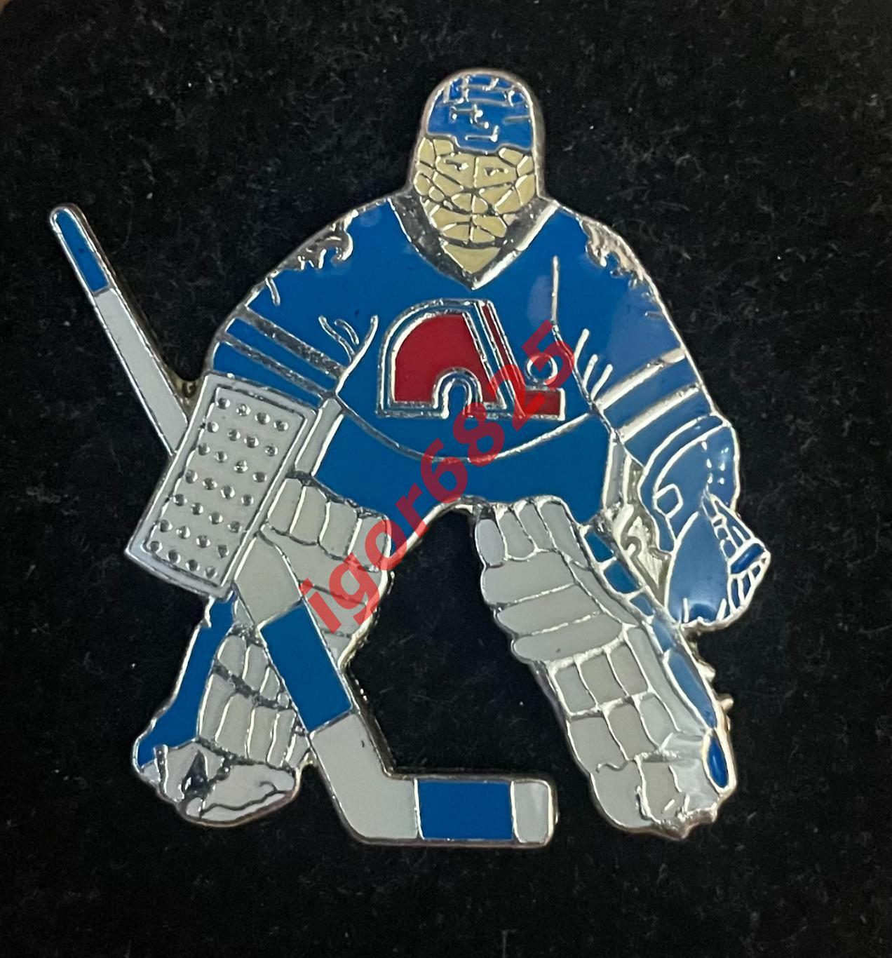 Хоккей Знак Значок Квебек Нордикс НХЛ Quebec Nordiques NHL Вратарь белые щитки