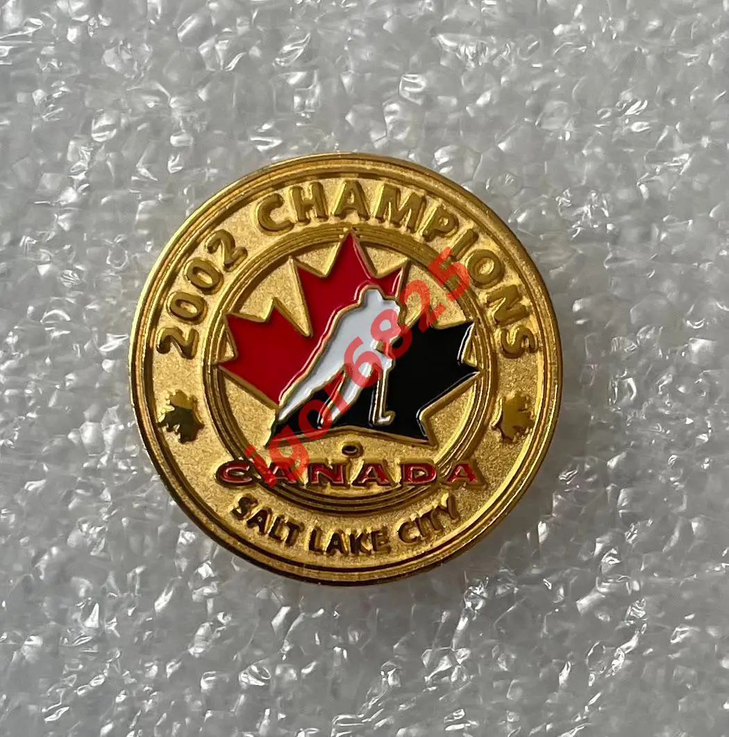 Знак Значок Хоккей Канада Чемпион Олимпийских игр Солт-Лейк-Сити 2002. 1 вид 2
