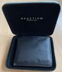 Мужской кошелек из натуральной кожи Kenneth Cole Reaction в кейсе. НОВЫЙ