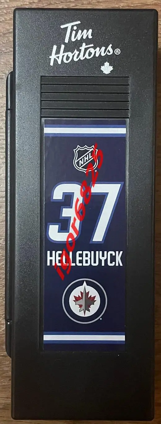 Хоккей Хеллебайк CONNOR HELLEBUYCK №37 набор с клюшкой Tim Hortons 2020-21, NHL 1