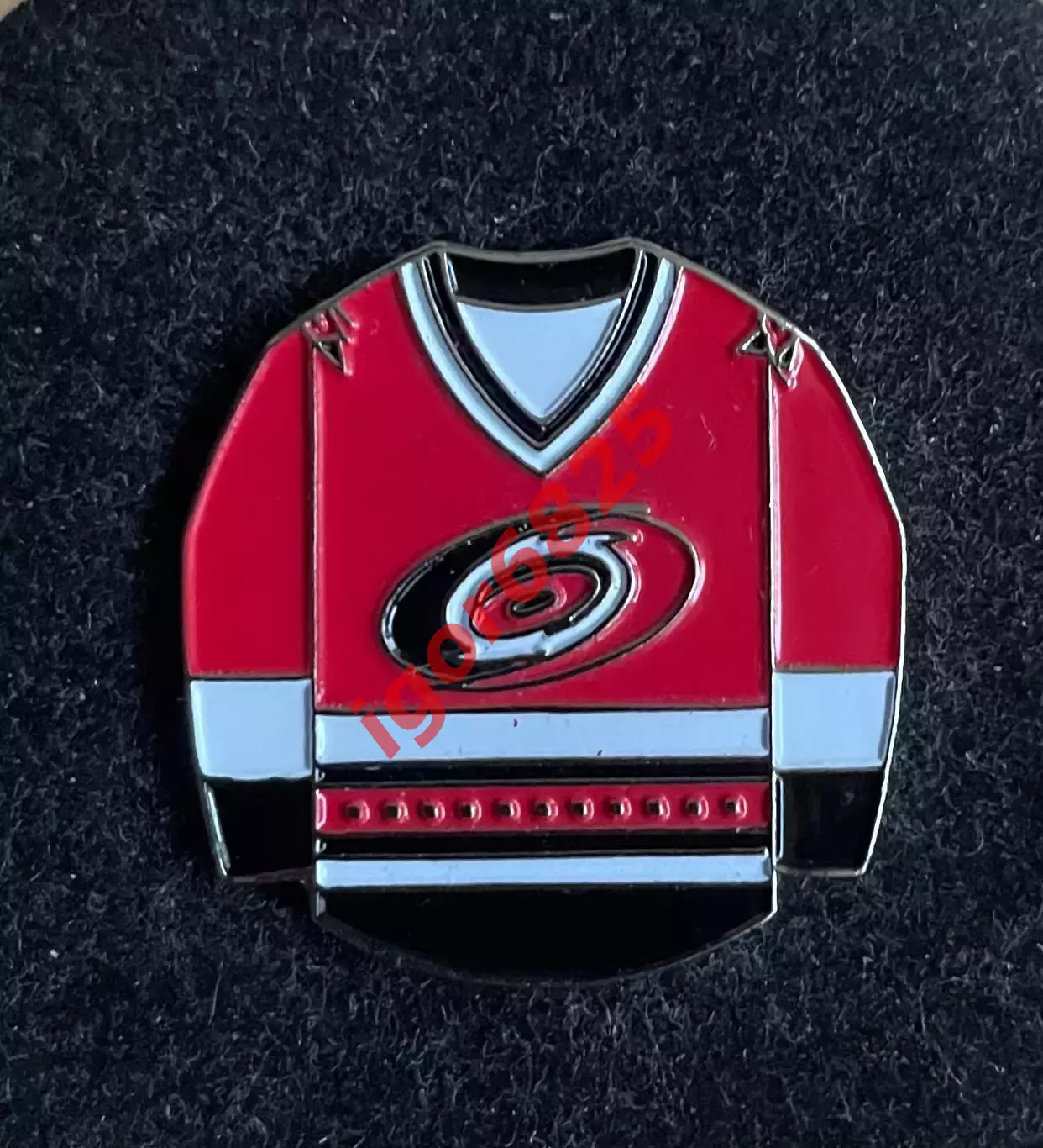 Хоккей Знак Значок Каролина Харрикейнз НХЛ Carolina Hurricanes NHL, джерси