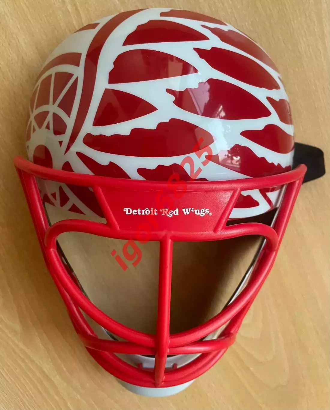 Сувенирная хоккейная маска вратаря Детройт Ред Уингз Detroit Red Wings NHL 1