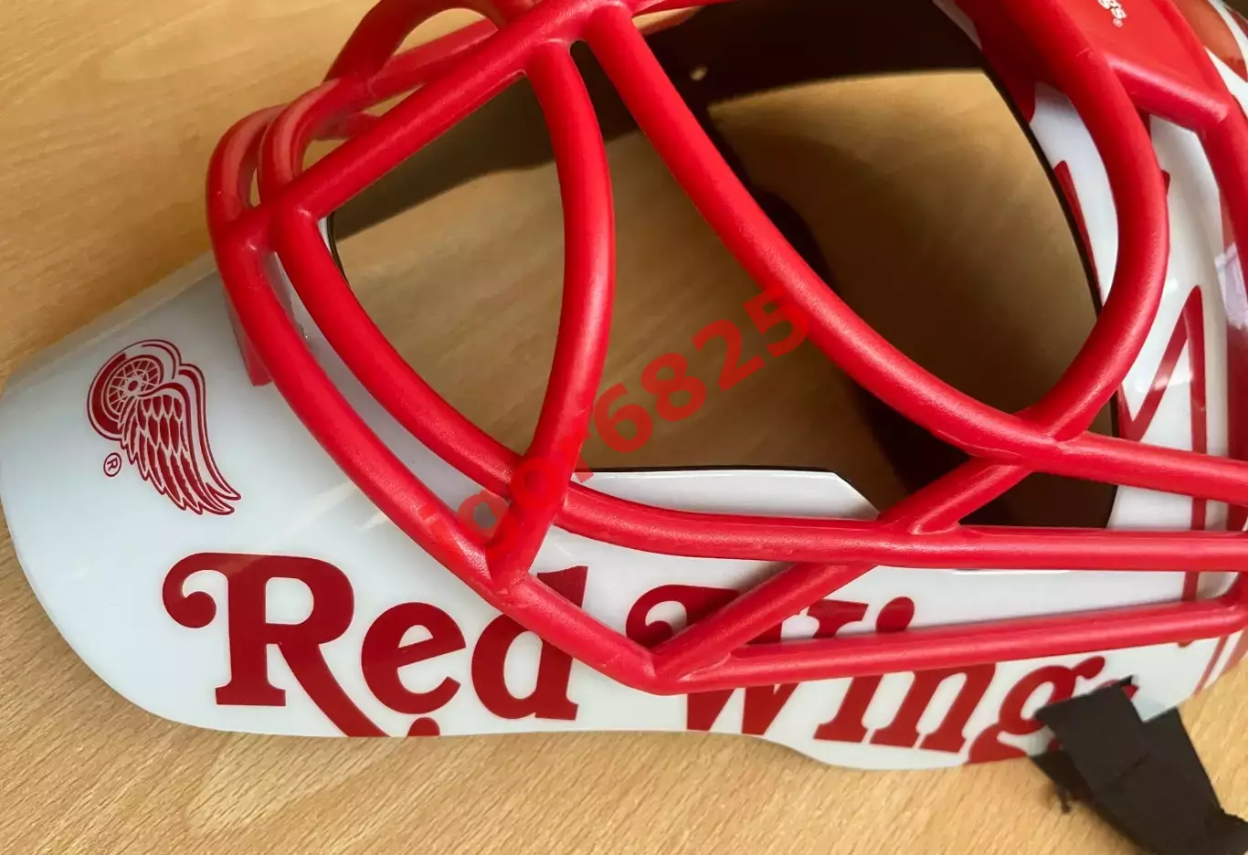 Сувенирная хоккейная маска вратаря Детройт Ред Уингз Detroit Red Wings NHL 2