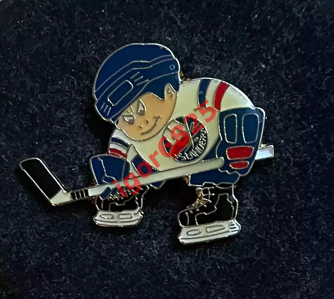 Хоккей. Знак Значок Нью-Йорк Айлендерс НХЛ. New York Islanders NHL. Хоккеист