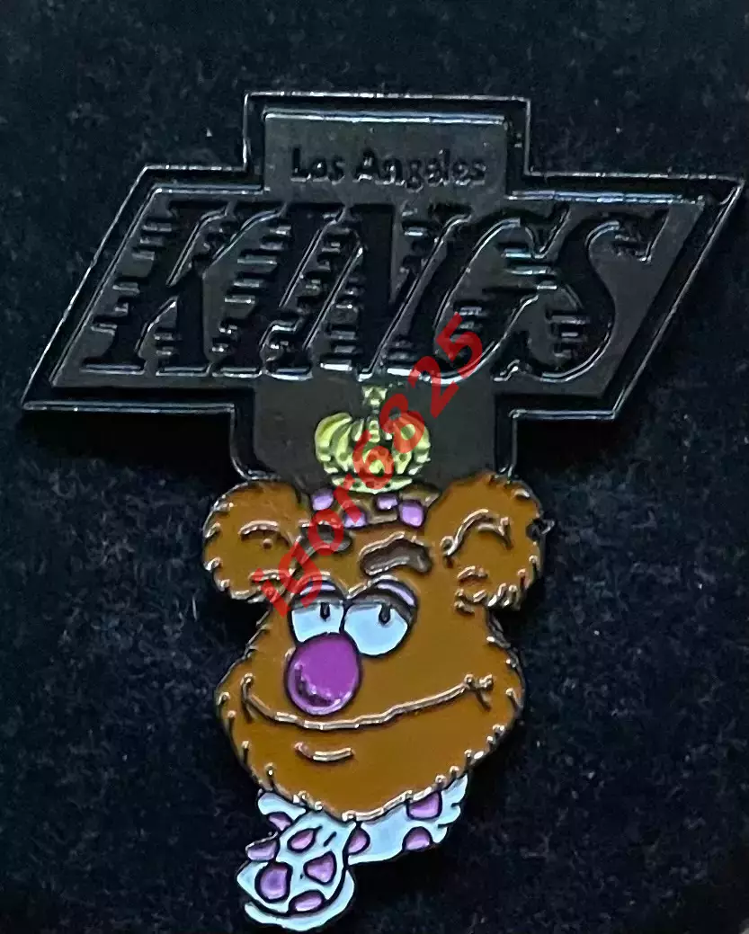 Хоккей Знак Значок Лос-Анджелес Кингз НХЛ Los Angeles Kings NHL. Серия талисман 2
