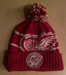 Шапка зимняя Детройт Ред Уингз НХЛ Detroit Red Wings NHL Winter Classic. Reebok