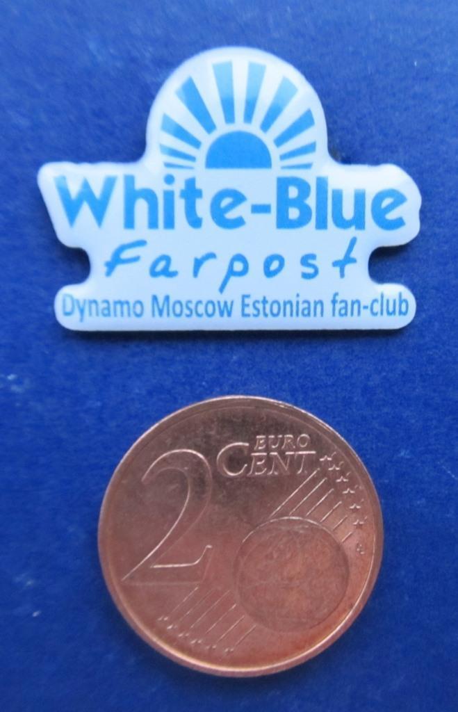 знак эстонский фан-клуб Динамо Москва White-Blue FARPOST официальный значок 3