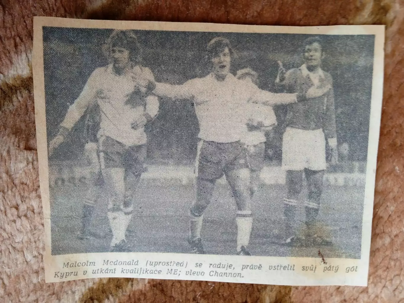 Фото.Футбол.Англия - Кипр.ОЧЕ.М.Чаннон,М.Макдоналд.