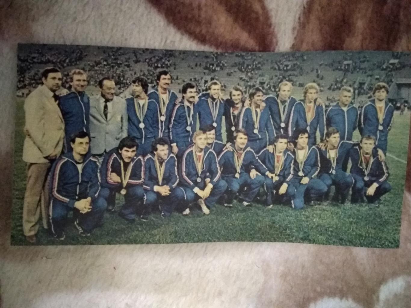 Фото.Футбол.ЧССР - чемпион ОИ 1980 г.Старт.