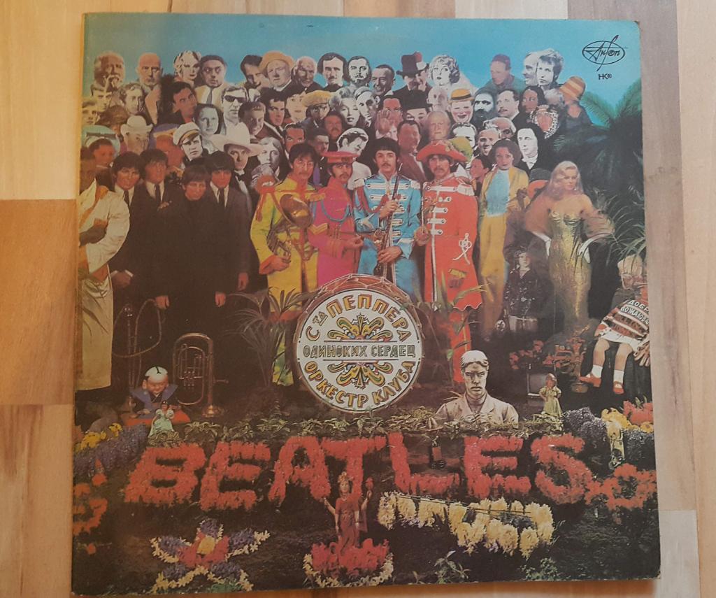 Beatles - Sgt. Pepper's Lonely Hearts Club Band / Revolver