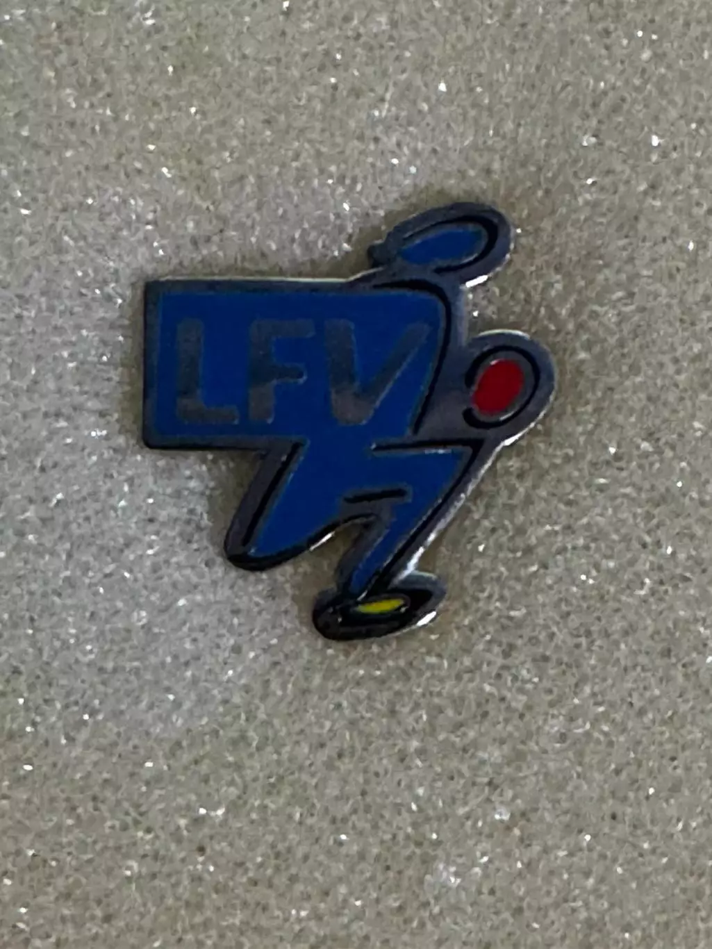 значок. федерація футболу ліхтенштейн. офіційний..