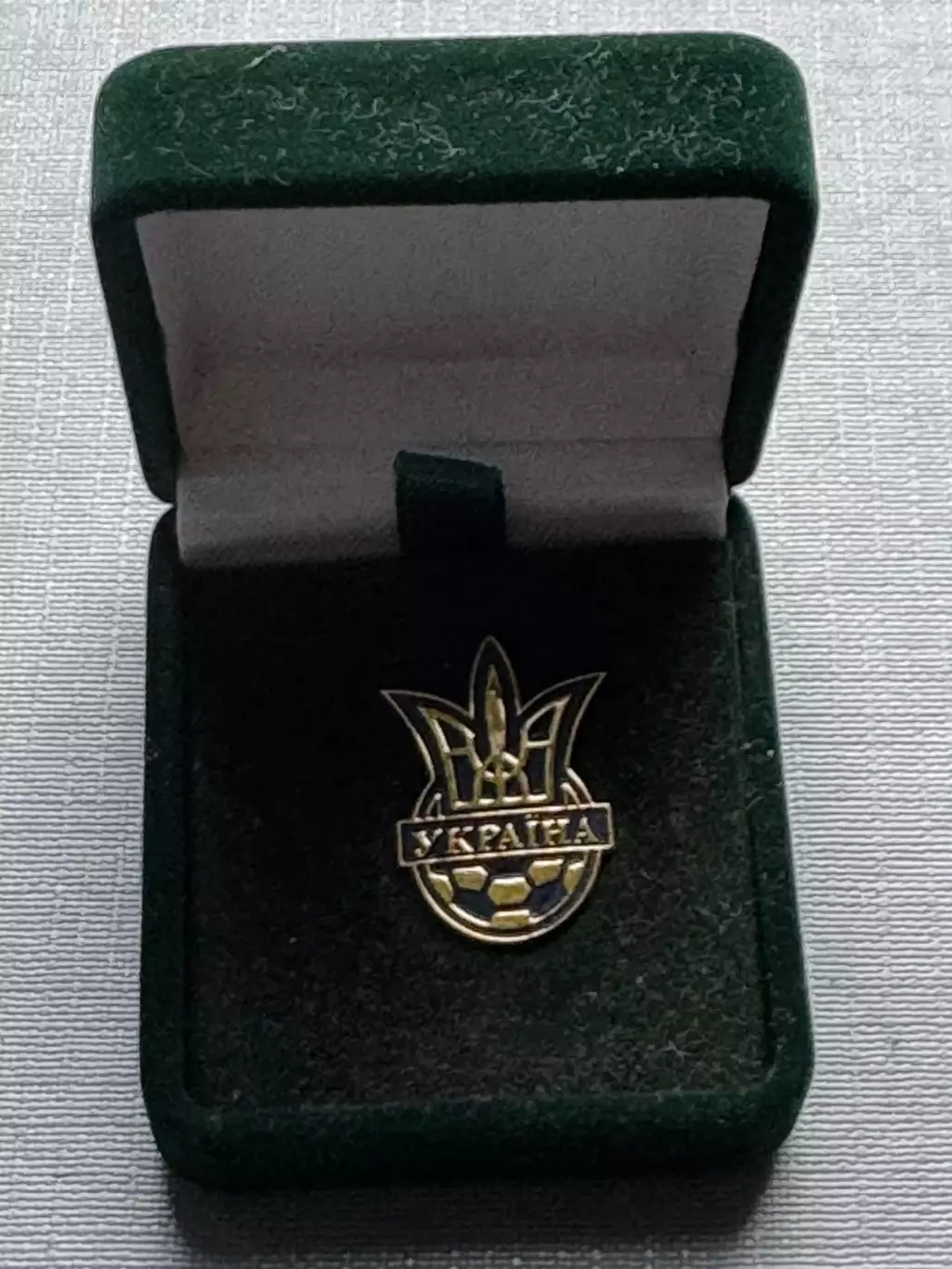 Значок. Федерація футболу України..