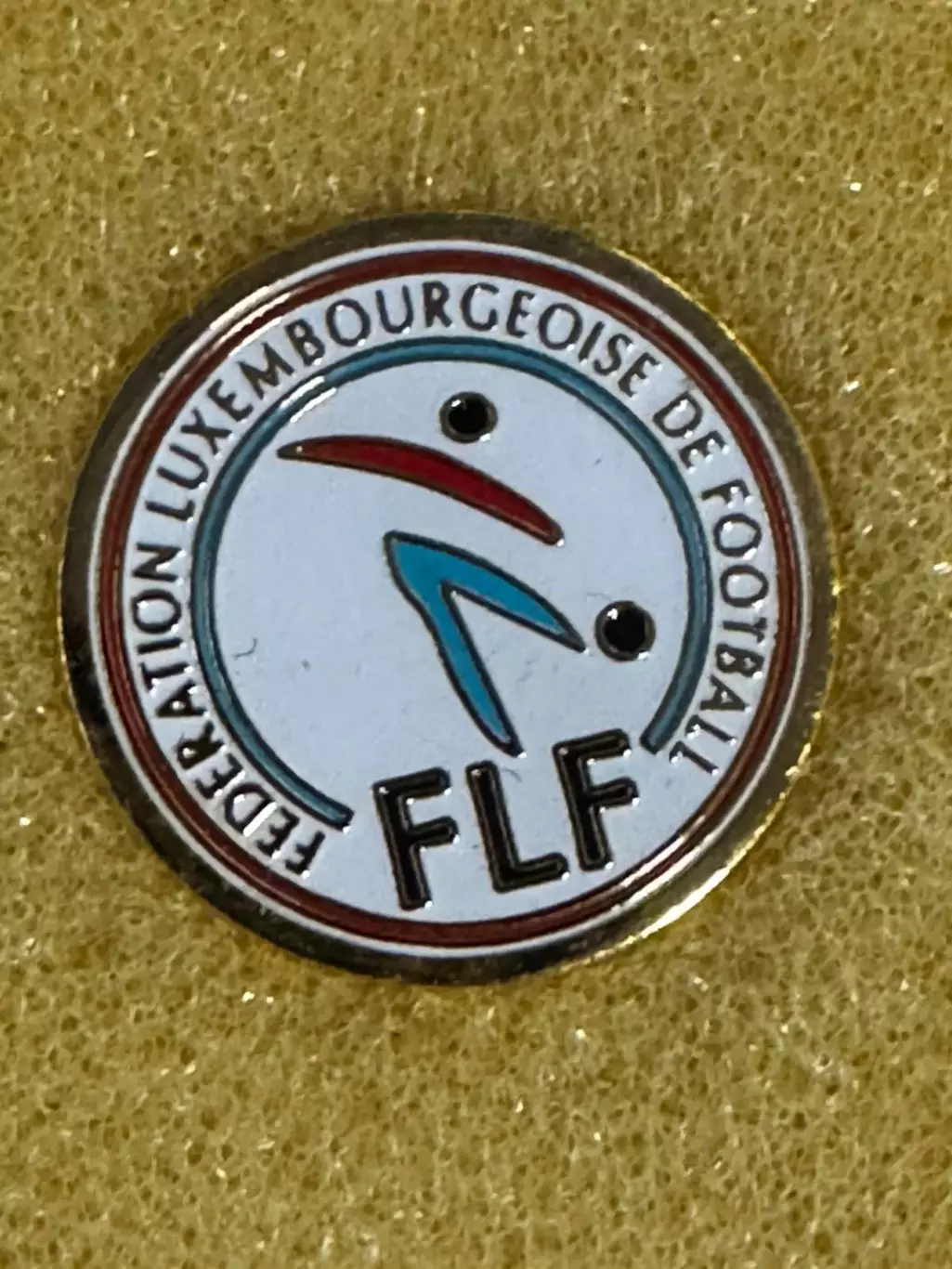 Акція до 25.04.2026.Значок.Федерація футболу Люксембургу..