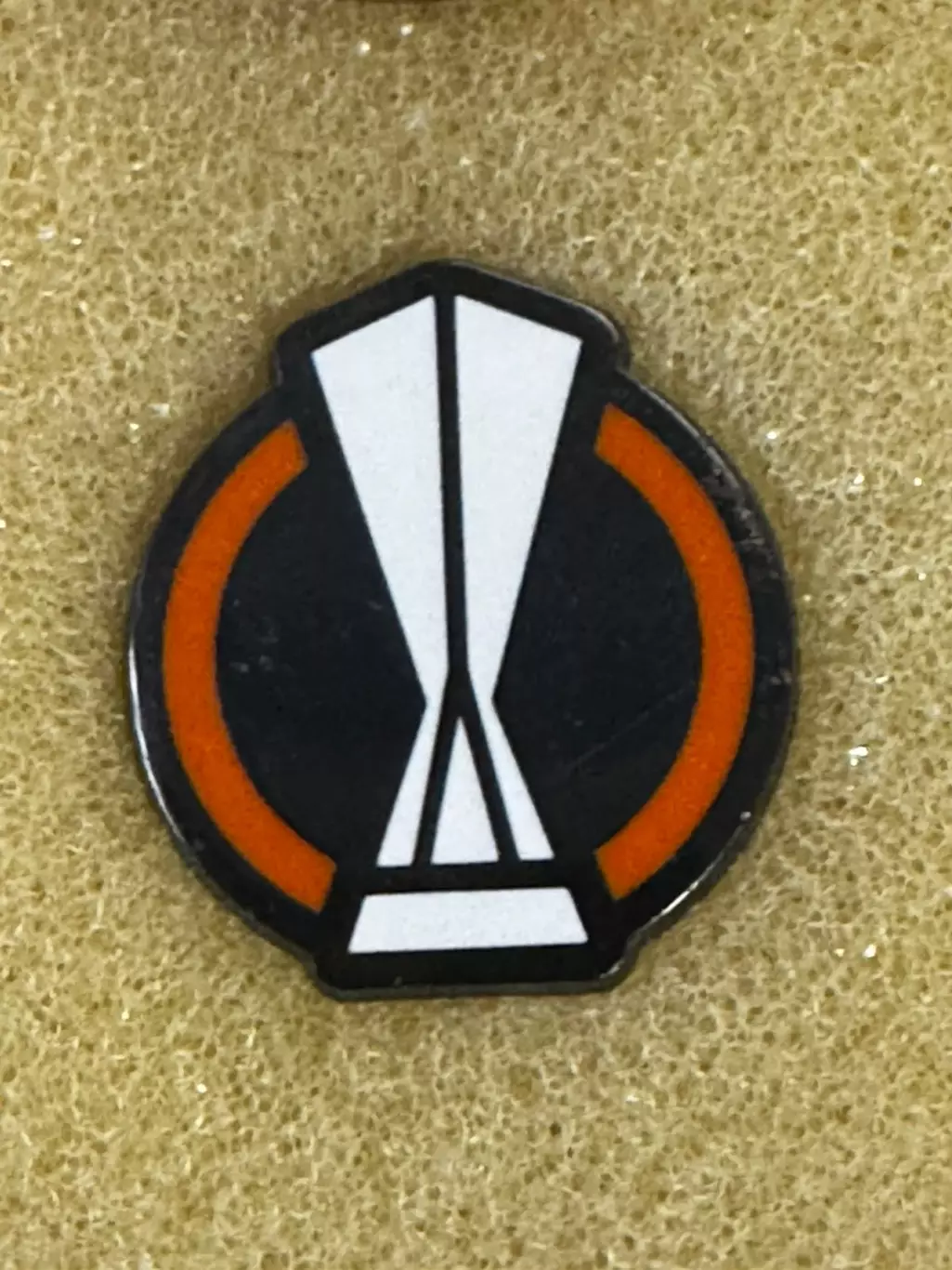 Значок. Ліга конференцій УЄФА. Офіційний..