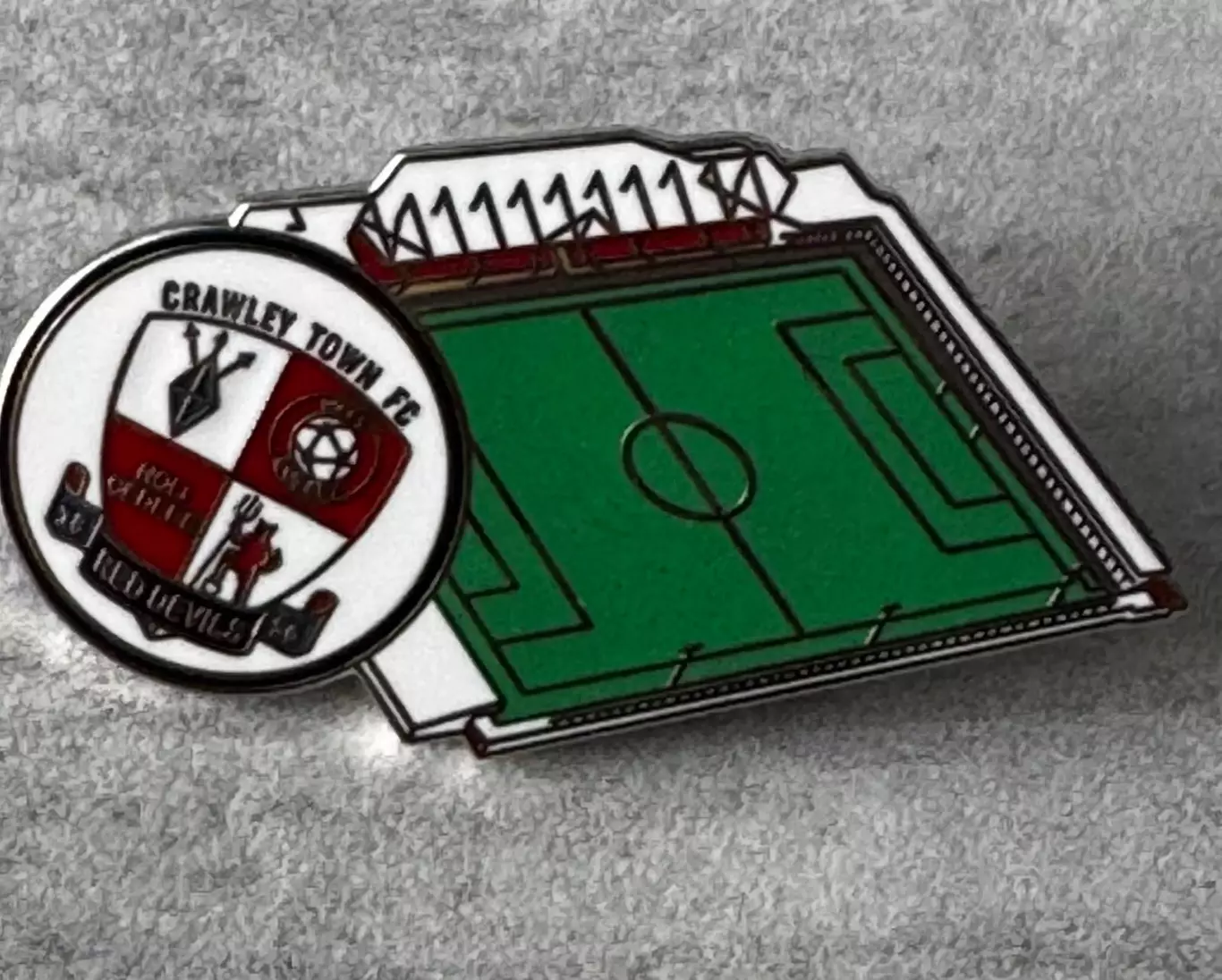 Акція до 30.04.2026. Значок. Кроулі. Англія..