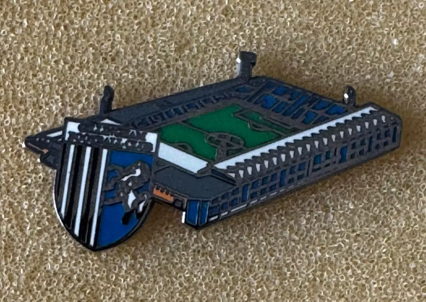 Акція до 30.04.2026. Значок. Джіленгем. Англія..