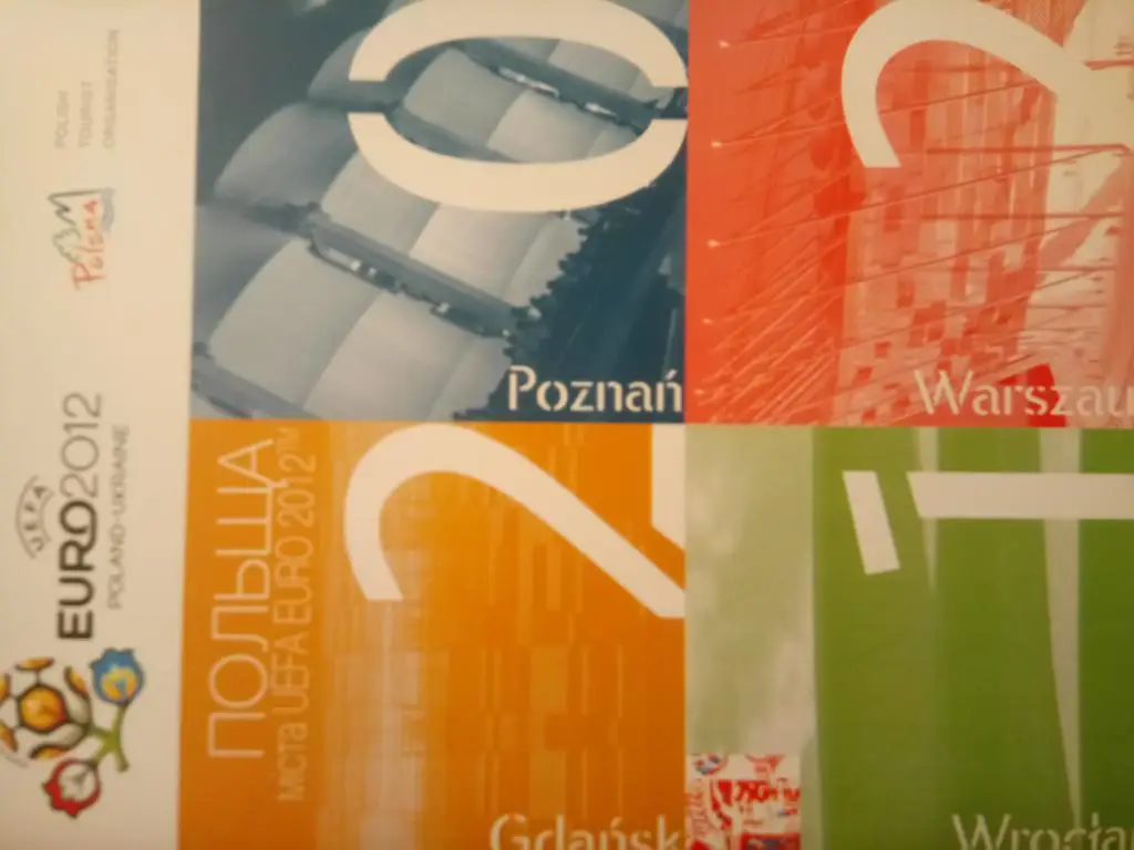 Журнал. Євро 2012. Представлення стадіонів.Польща.м.