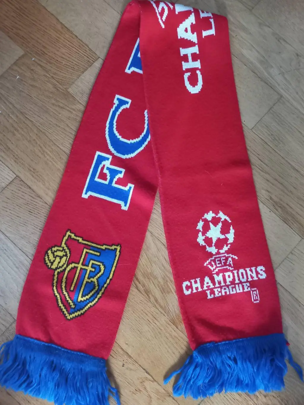 Шалик. Базель. Швейцарія. Ліга чемпіонів..