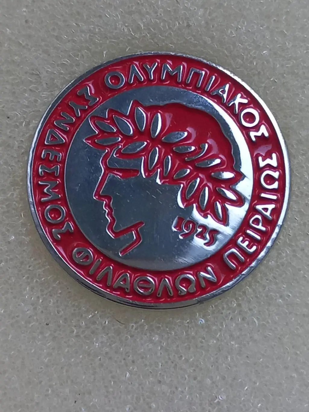 акція до 25.12.2024.значок. олімпіакос греція..