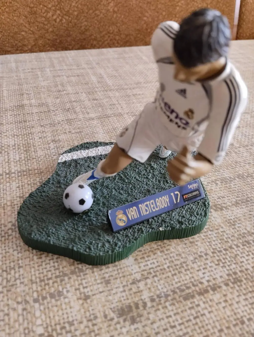 фігурка. ністелрой. реал мадрид.). 1