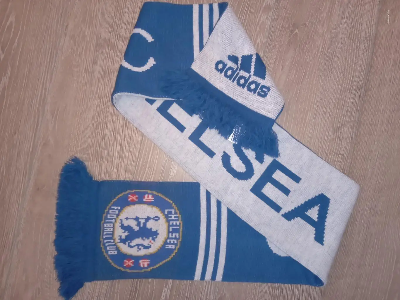 Шалик . Челсі .