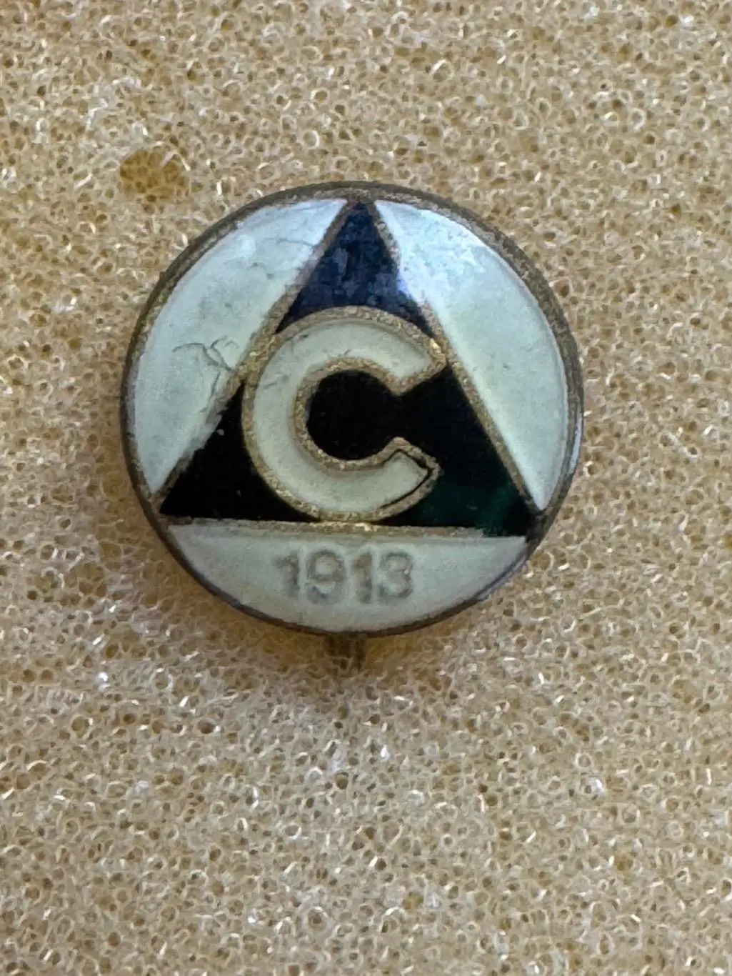 Акція до 20. 06.2025. Значок. Славік. Софія. Болгарія..