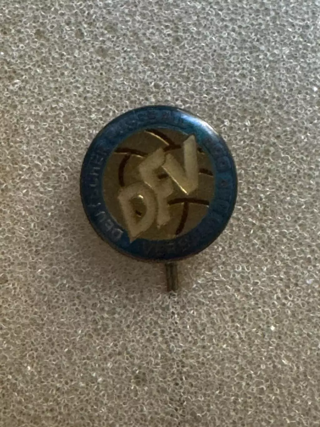 акція до 10.08.2025. значок. федерація футболу Німеччини..