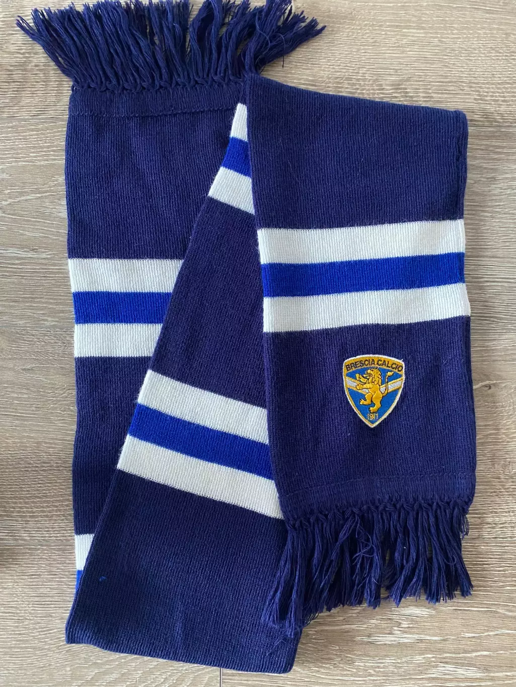 Шалик. Брешія. Італія. ( новий).