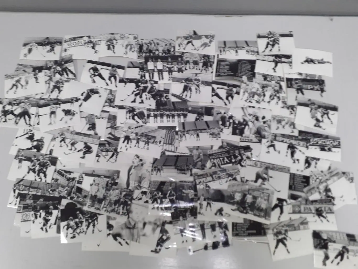 Хоккей с мячом. Сборная СССР 1982 г. 90шт. оригинальных фото.