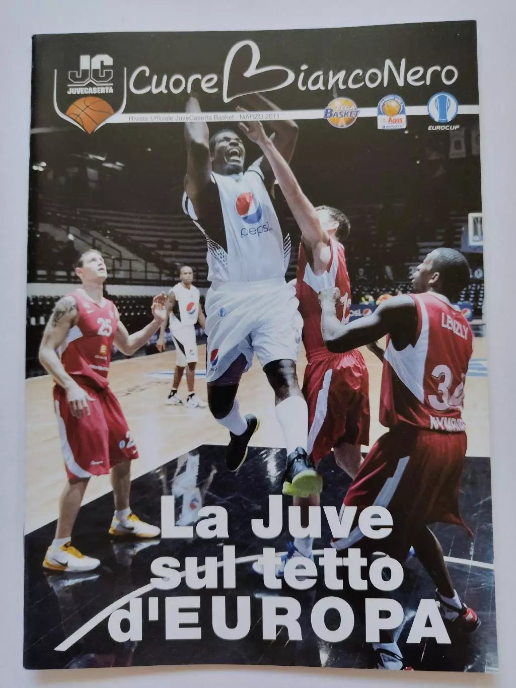 Баскетбол. JC Juvecaserta Cuore Bianco Nero - Уникс Казань 30 марта 2011 EuroCup