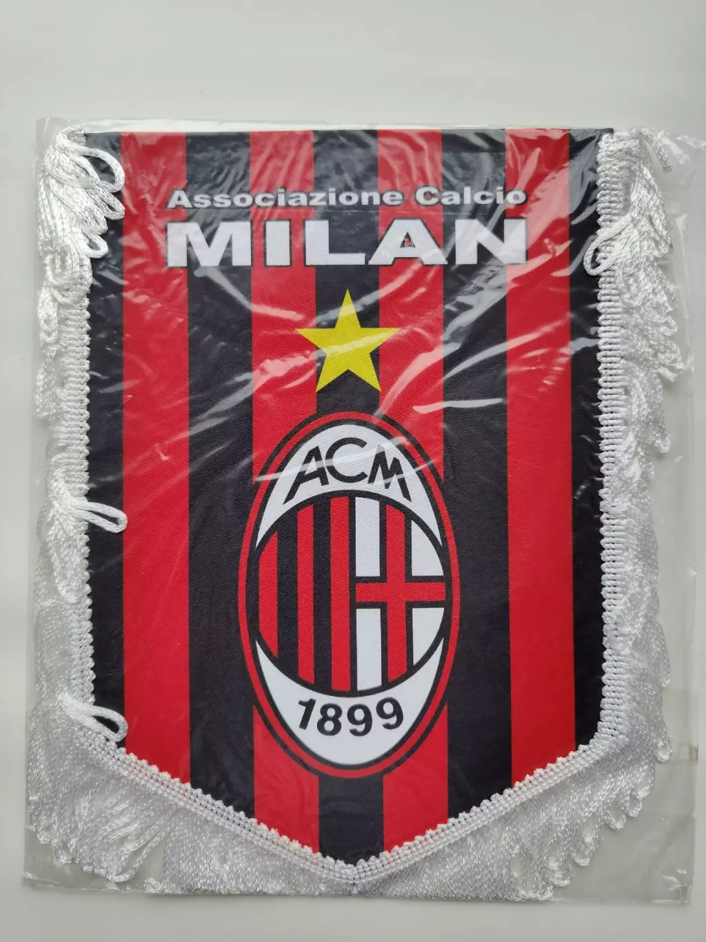 Вымпел. Милан Италия/Milan Italy (размер 22х17 см, новый в упаковке)