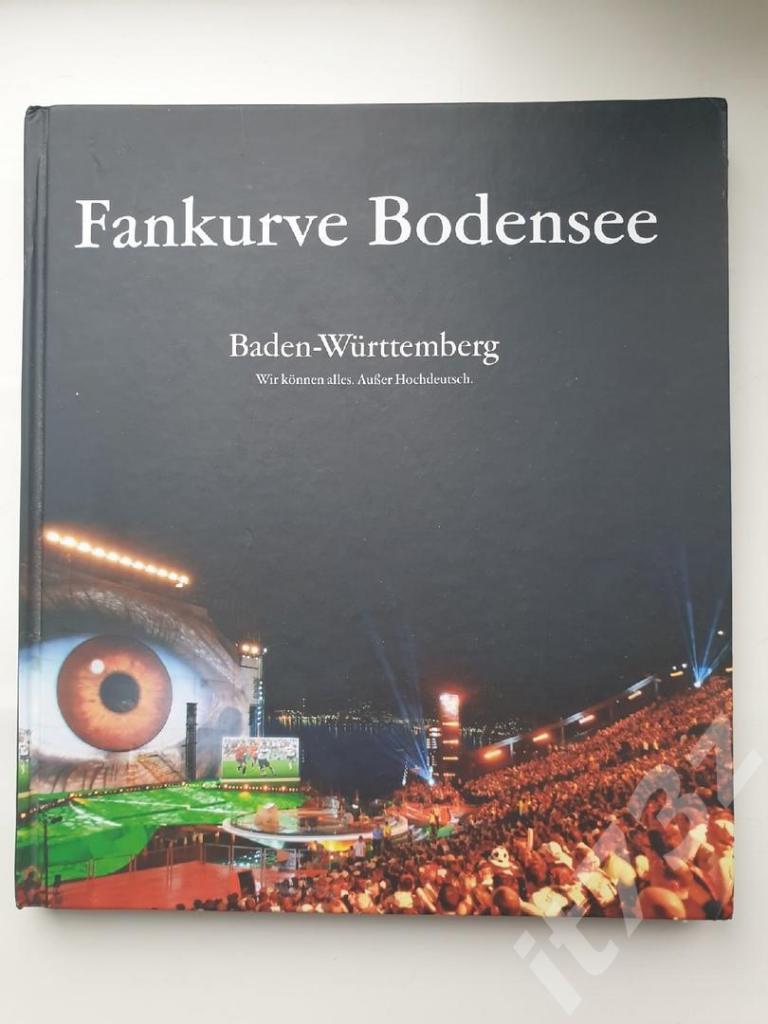 Книга-фотоальбом Чемпионат Европы по футболу 2008 (Германия, 194 страницы)