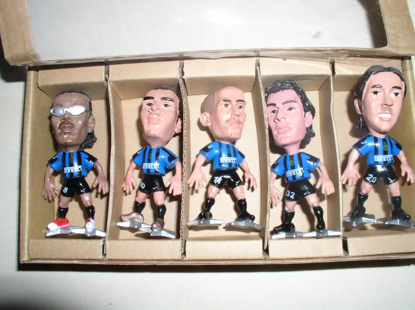 Фигурки футболистов - Интер Милан Италия - Верон Рекоба Виери Давидс Адриано