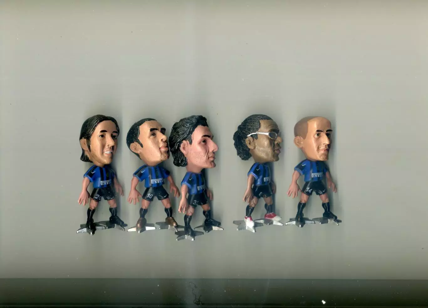 Фигурки футболистов - Интер Милан Италия - Верон Рекоба Виери Давидс Адриано 4